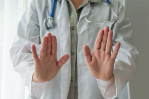 Pacjenci tracą cierpliwość. Starzejące się społeczeństwo i braki kadrowe to alarm