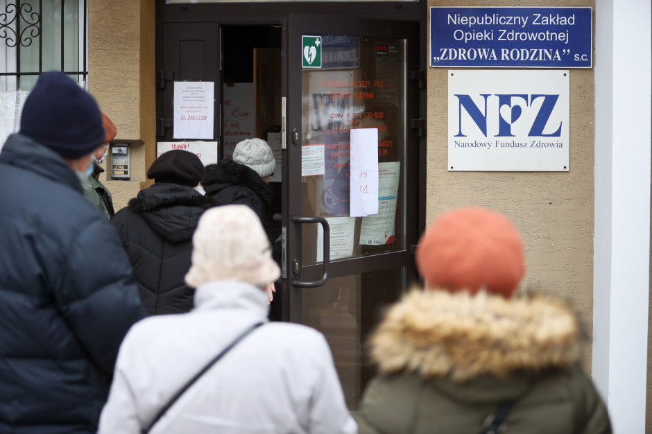 Eksperci z SGH: system ochrony zdrowia zbliża się do ściany. Desperackie próby oszczędności?