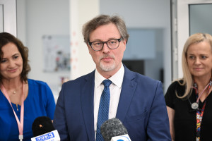 Konsolidacja, szybki transport, powiatówki bez ostrych dyżurów. Dyrektor szpitala: "nie ma odważnych"