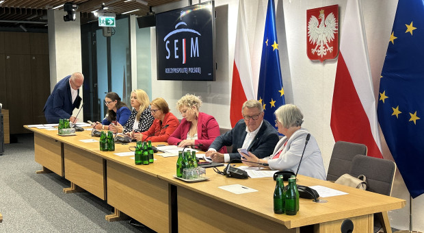 Plan finansowy NFZ w ogniu krytyki opozycji, ale z poparciem Komisji Zdrowia