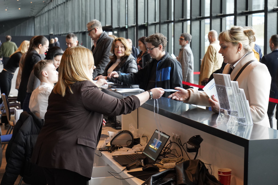 Pierwszy dzień XI Kongresu Wyzwań Zdrowotnych na zdjęciach fotoreporterów