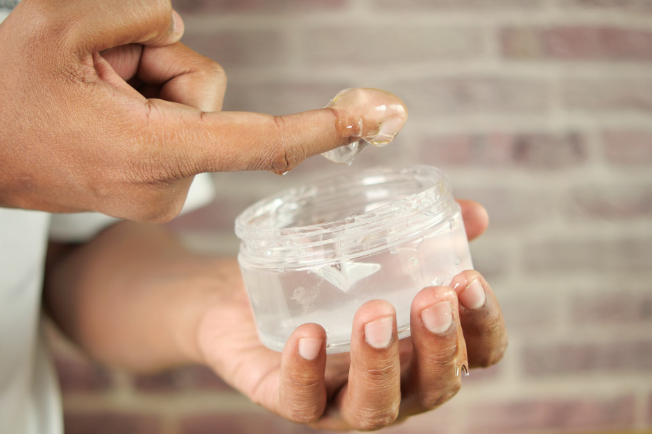 Zakazane substancje w popularnych żelach. Drażniące, potencjalnie rakotwórcze