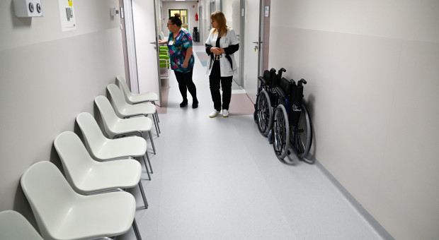 Koniec polowania na wolne terminy do lekarza na NFZ. E-poczekalnia robi to za pacjenta