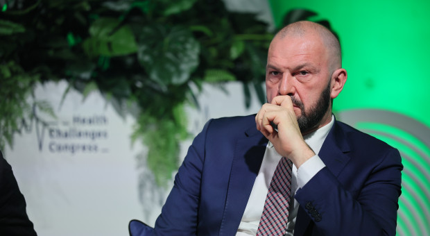 Wiceprezes NFZ: jesteśmy w takiej sytuacji, gdzie naprawdę trzeba położyć wszystkie ręce na pokład