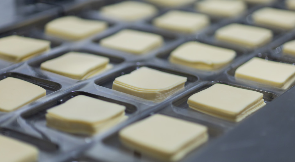 Dostają się do żywności i powodują niepłodność. "Wypłukiwane z opakowań"