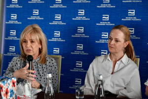 Ministerstwo zapowiada zmiany dla pielęgniarek i położnych. Na razie bez konkretów