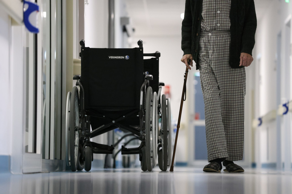 Ustawa o asystencji osobistej przyjęta przez Sejm. Kto skorzysta od 2028 roku?