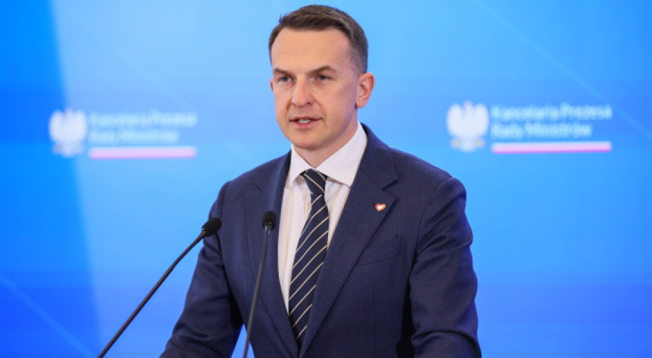Adam Szłapka w imieniu premiera: przepraszam za wprowadzenie opinii publicznej w błąd