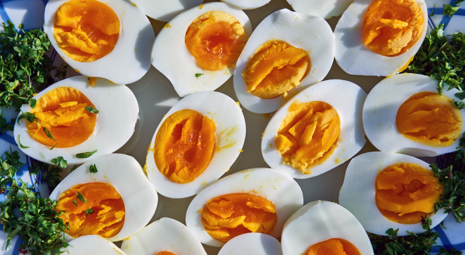 Najzdrowszy dodatek do jajek. Pomaga przy zapchanych jelitach