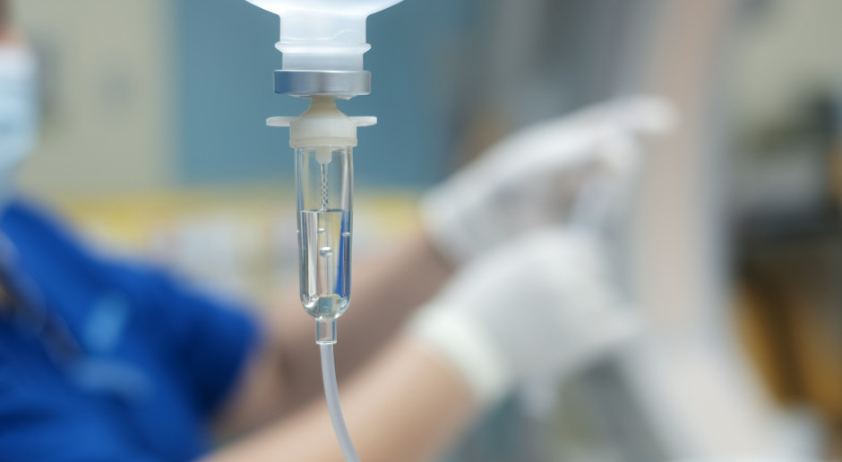 Zestawy przeciwwstrząsowe w POZ zostaną odchudzone. "Odtrutka" na opioidy tylko w szpitalu