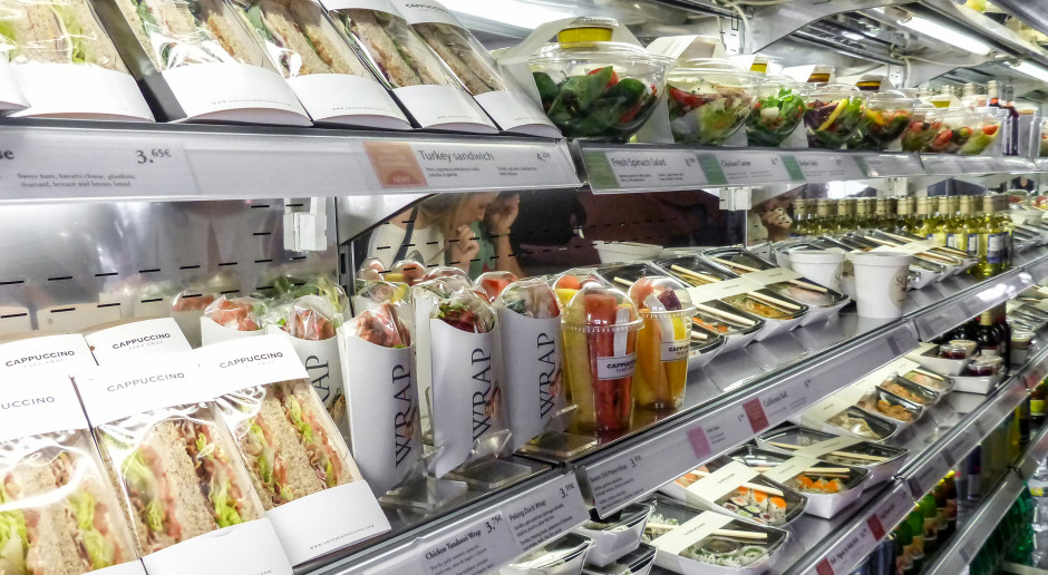 7 lepsze niż 26. Polacy nie sprawdzają i masowo kupują