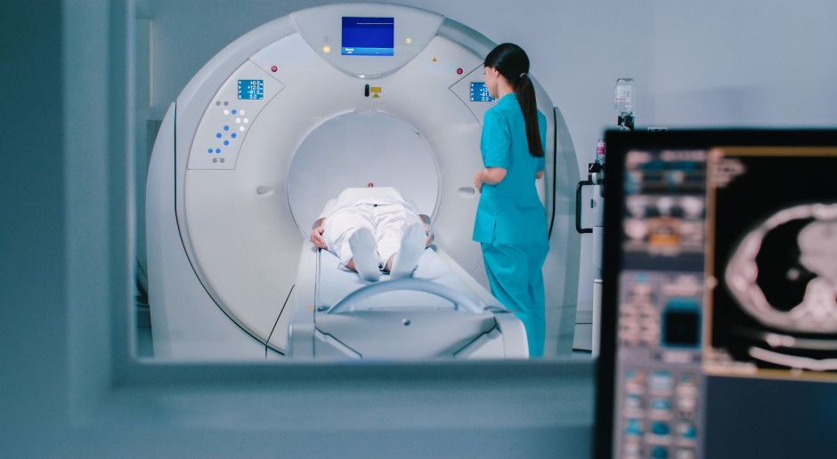 Szpitale powiatowe o cięciach w diagnostyce. "Kiedy system oszczędza, ktoś realny traci"