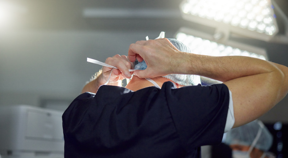 Nocna operacja uratowała 26-latka po wypadku. Pierwszy taki przeszczep w Katowicach