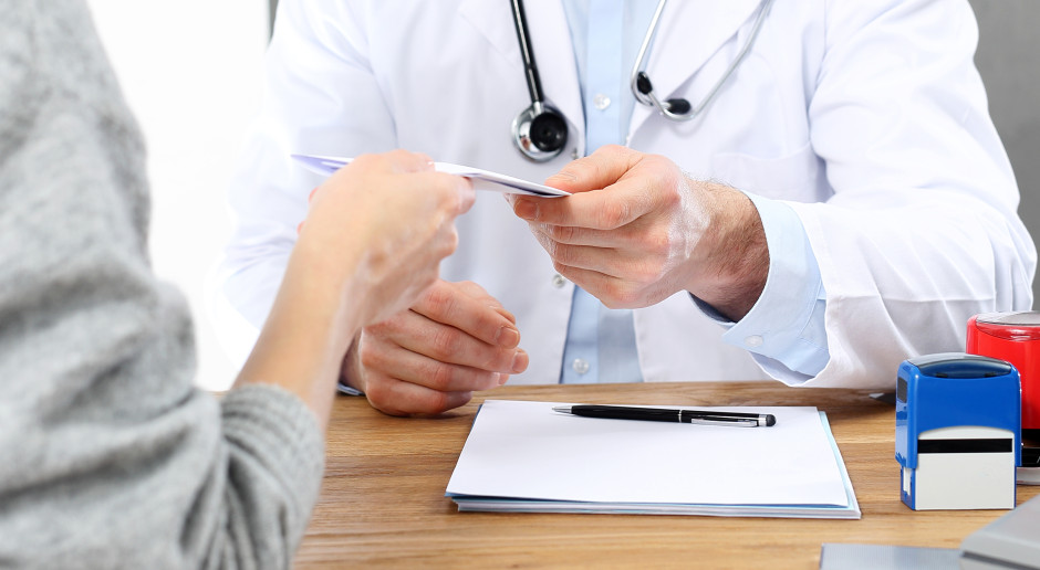 Bez rejonizacji, bez skierowania, za darmo. Lekarz wystawi receptę i da zwolnienie