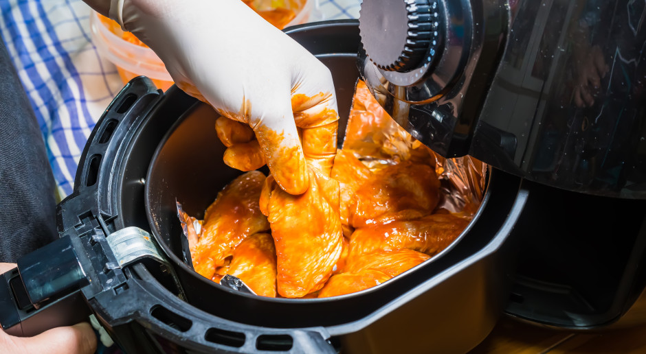 Air fryer miał być zdrowy. Jeden szczegół może odwrócić efekt