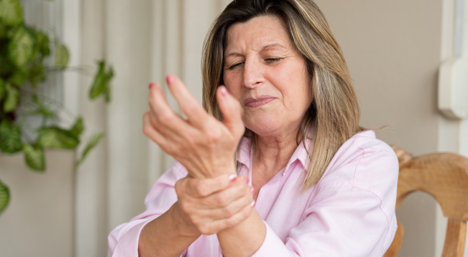 Tak organizm krzyczy o magnez. Pierwsze objawy wyglądają niewinnie