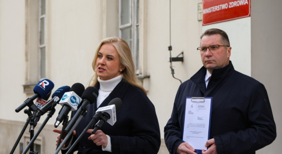 „Kolejki śmierci” i wniosek o dymisję minister zdrowia. Czarnek i Sójka: zedrzemy maskę