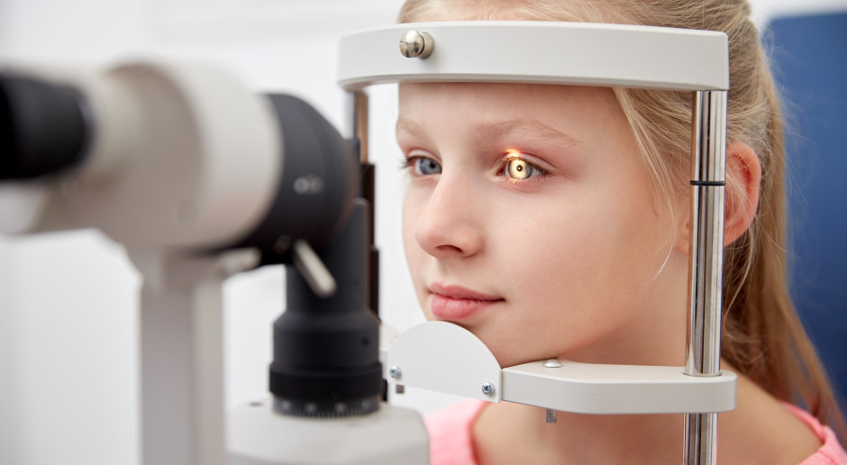 Krótkowzroczność u dzieci narasta. Co możemy zrobić?