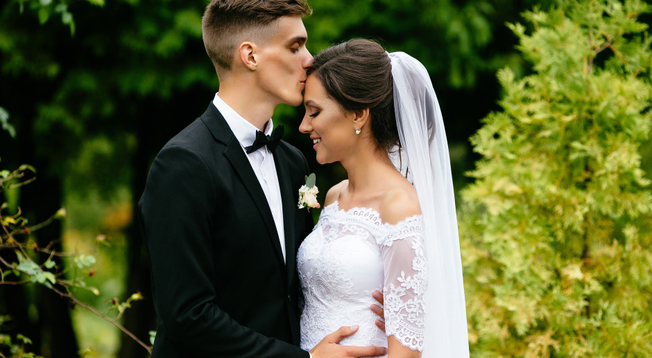 Małżeństwo na receptę? Naukowcy: zmniejsza ryzyko groźnej choroby