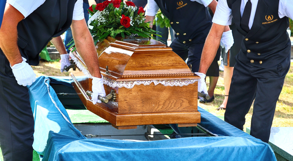 Rewolucja w pogrzebach jakiej nie było. Ministerstwo Zdrowia dało zielone światło