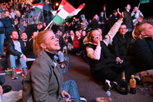 Pląsy, wężowe ruchy. Taniec przyszłego ministra zdrowia stał się viralem. Lekarz ma ambitny plan