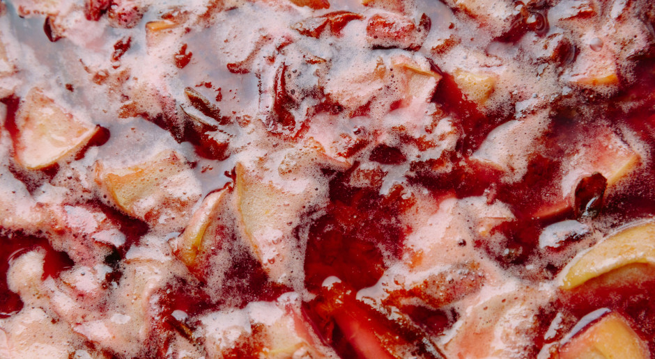 Zaledwie 20 gramów dziennie "zjada" wątrobę od środka. Omijaj z daleka