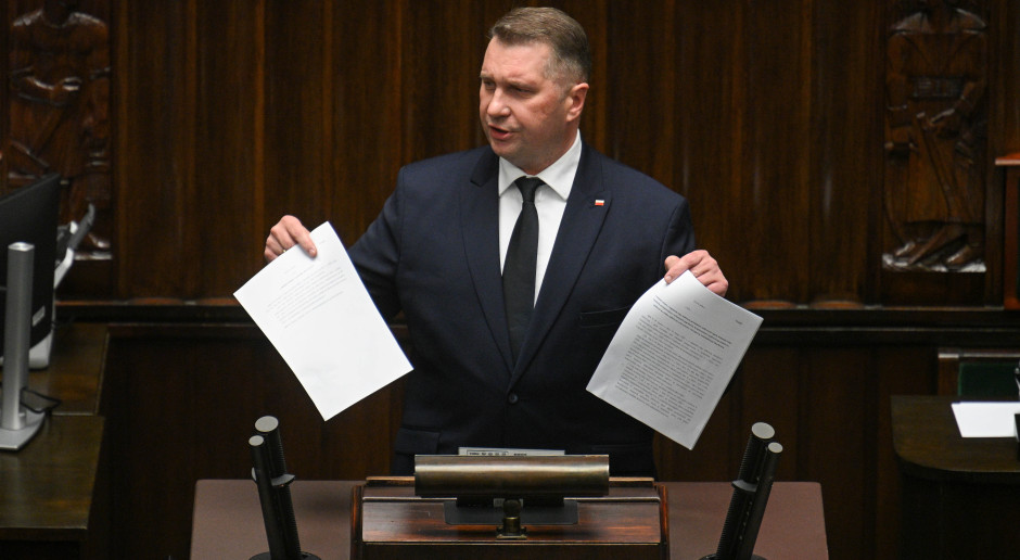 960 mln zł dla NFZ. PiS złożył w Sejmie projekt ustawy