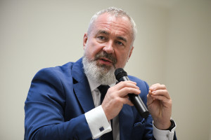 NFZ wciąż nie rozliczył nadwykonań za 2025 rok. "Zapłacimy, jak będziemy mieli w kasie"