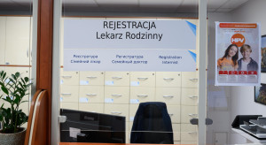 25 proc. lekarzy chce wyższych stawek. NFZ: przychodnie nie utrzymują się tylko z ryczałtu