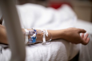 Lek dwukrotnie skuteczniejszy od chemioterapii. Od lat nie było takiego przełom w leczeniu tego groźnego raka
