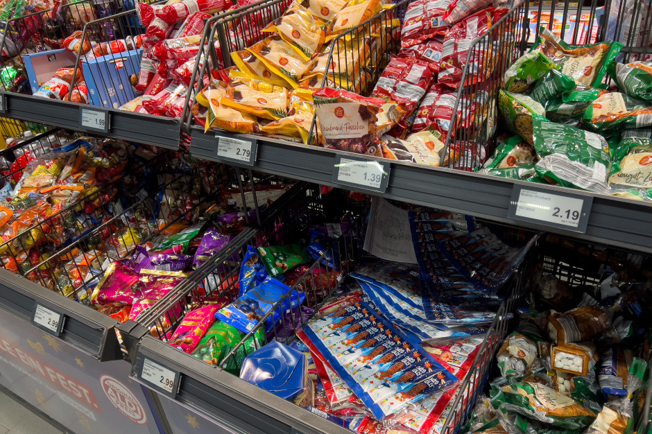 Alert we wszystkich sklepach. Sieć apeluje o zwrot słodyczy