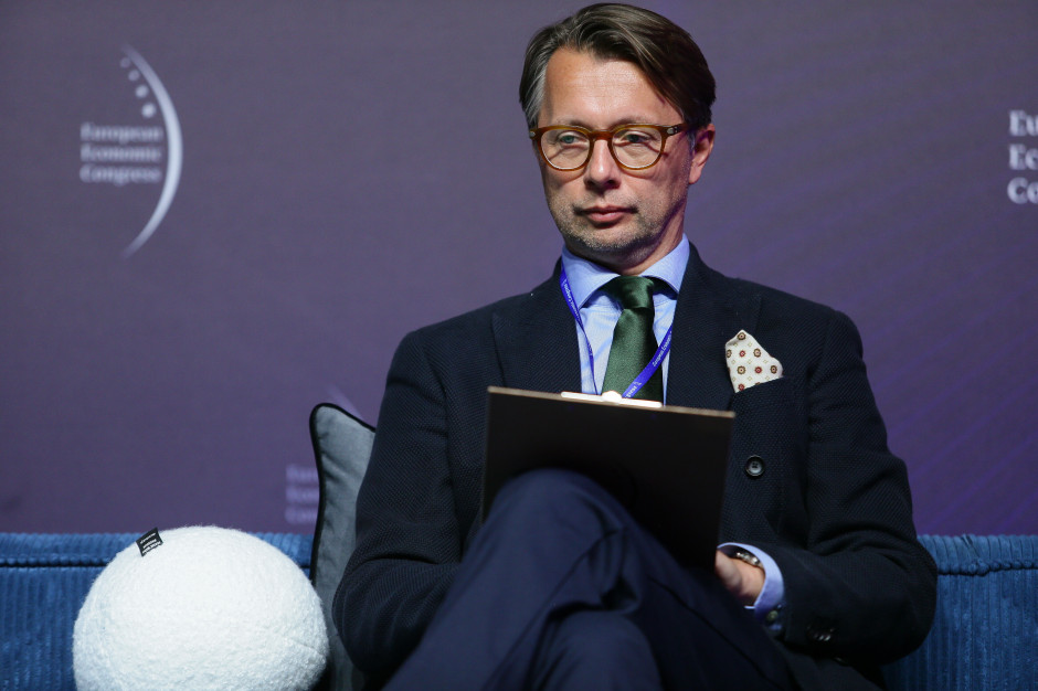 Szpitale toną, a kancelarie wchodzą z ofertą. Restrukturyzacja budzi coraz więcej wątpliwości