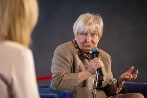 Małe dzieci, wielka troska. "Szczepienia to krok milowy, ale to nie wystarczy"