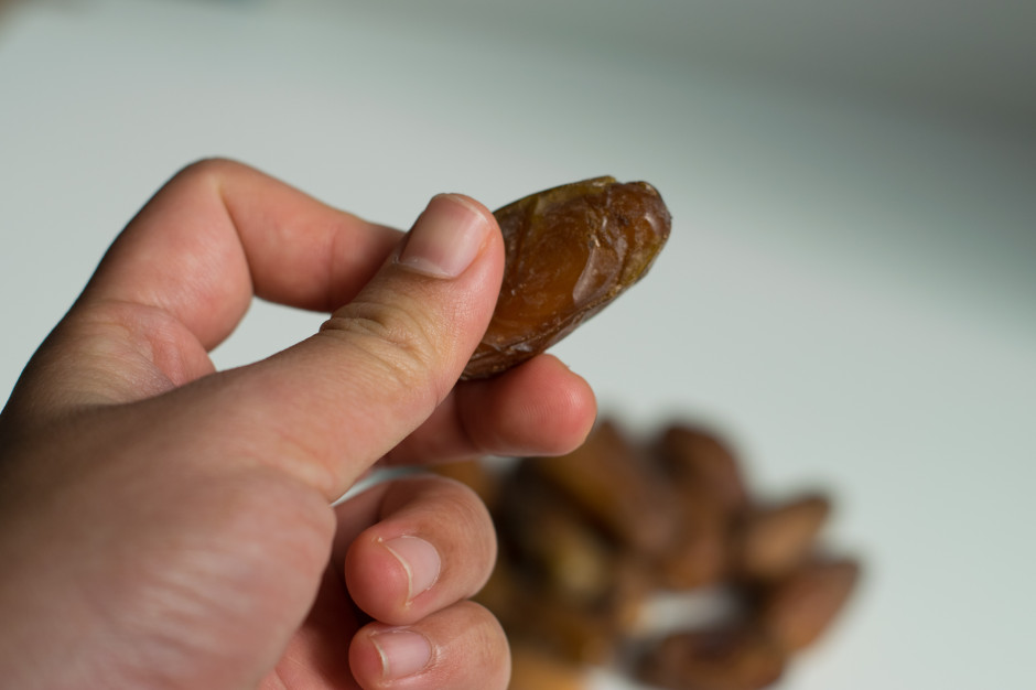 Blokuje apetyt na słodycze, reguluje jelita. Naukowcy: jedz tylko o tej porze