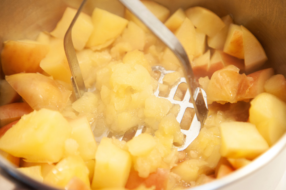 Dwie łyżki przed śniadaniem. Uspokoi jelita, obwód brzucha będzie mniejszy