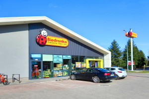 Polacy przecierają oczy ze zdziwienia. Biedronka zmienia godziny otwarcia