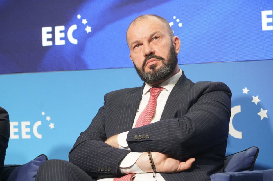 Wiceprezes NFZ o wynagrodzeniach medyków: przyjęto radośnie, bez źródła finansowania