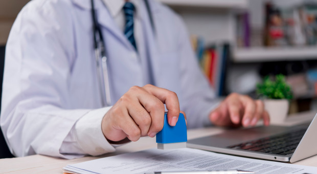 Nowe zasady wchodzą w życie. O zmianach dla pacjentów i medyków mówi Główny Lekarz Orzecznik