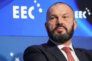 Wiceprezes NFZ o kolejnych cięciach i dramatycznym zabetonowaniu struktury świadczeń szpitalnych