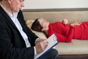 Co drugi Polak na zwolnieniu. Polacy biorą L4 z nowych powodów