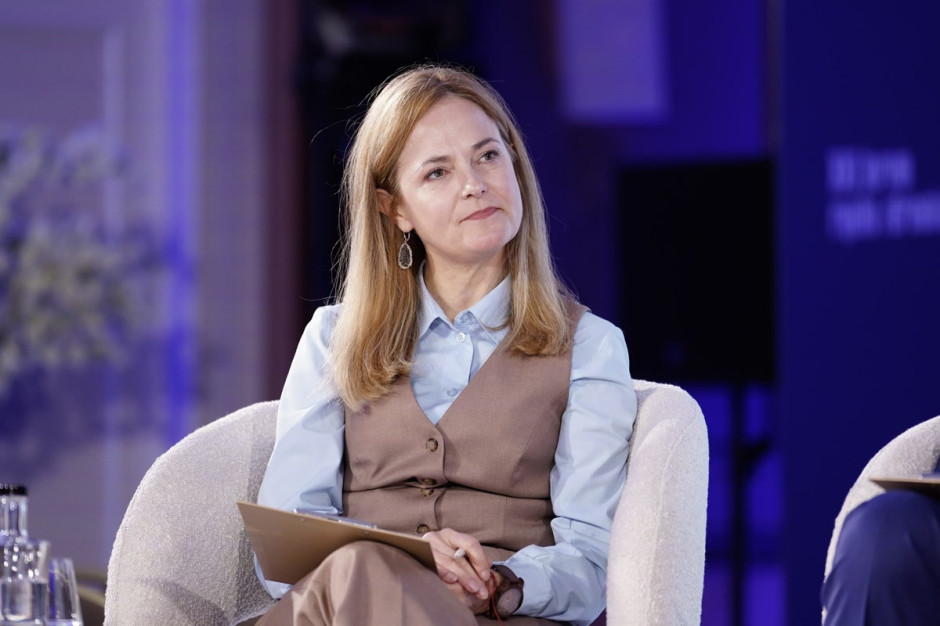 6 nowych etatów i 2 mln zł rocznie z nakładanych kar. Są wyliczenia do Lex Szarlatan