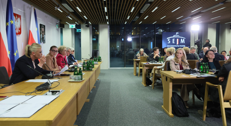 Burza w Sejmie: PiS składa wniosek o odwołanie minister zdrowia, zarzucając jej brak strategii i uległość wobec finansów — image 1