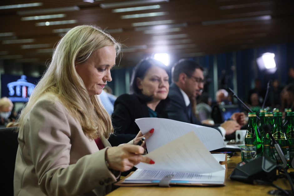 Opozycja punktuje Sobierańską-Grendę. Koalicja odpowiada: to wy doprowadziliście system do upadku