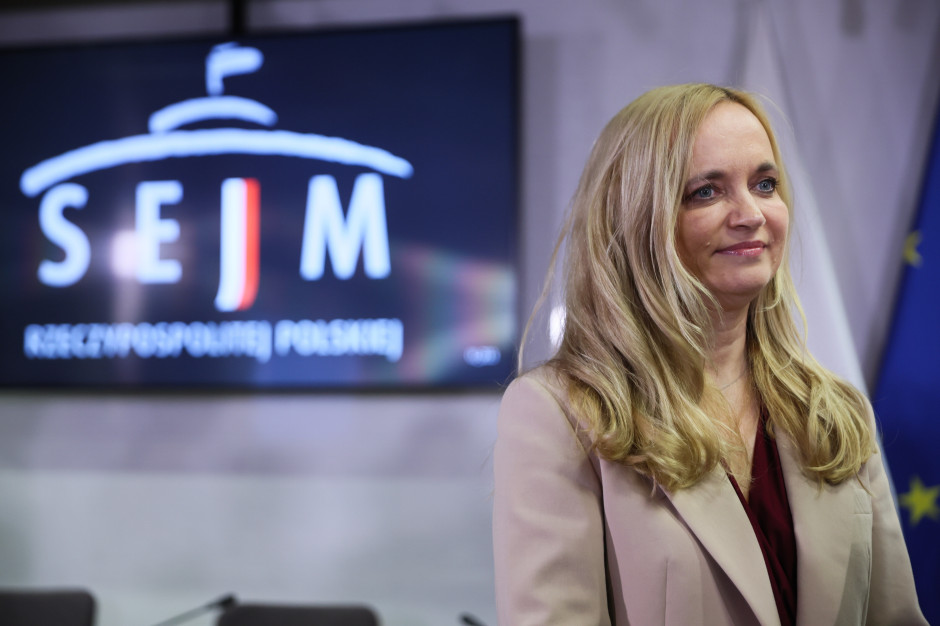 Majówka dopiero przed nami, a w Sejmie już rozpalono grill. Minister zdrowia pod ostrzałem