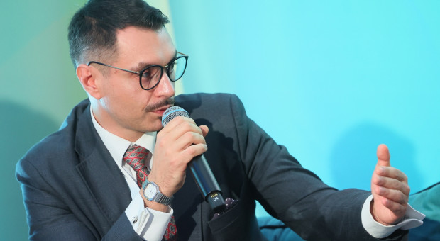 Jak wymusić na ośrodkach onkologicznych jakość? "Pieniądz będzie podążał za jakością"