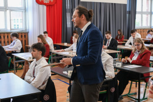 Matura z matematyki 2026. Kluczowa dla przyszłych lekarzy – ile trzeba zdobyć punktów?