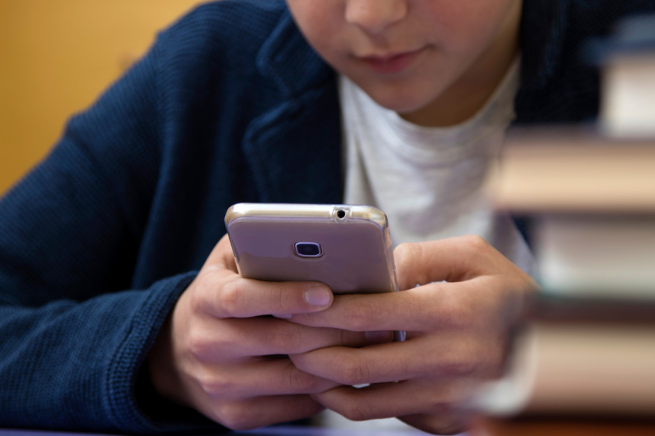 Walka z dezinformacją medyczną także w szkołach. Od września "Pakt dla zdrowia"