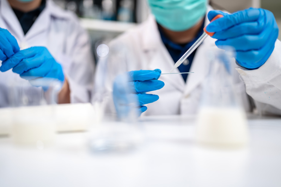 Polmlek szuka wzrostu poza mleczarstwem. Firma stawia na farmację