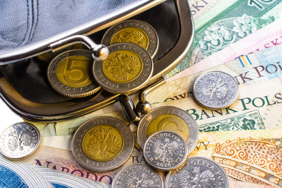 2000 złotych co miesiąc dla bezrobotnych. Jest bezwzględny warunek