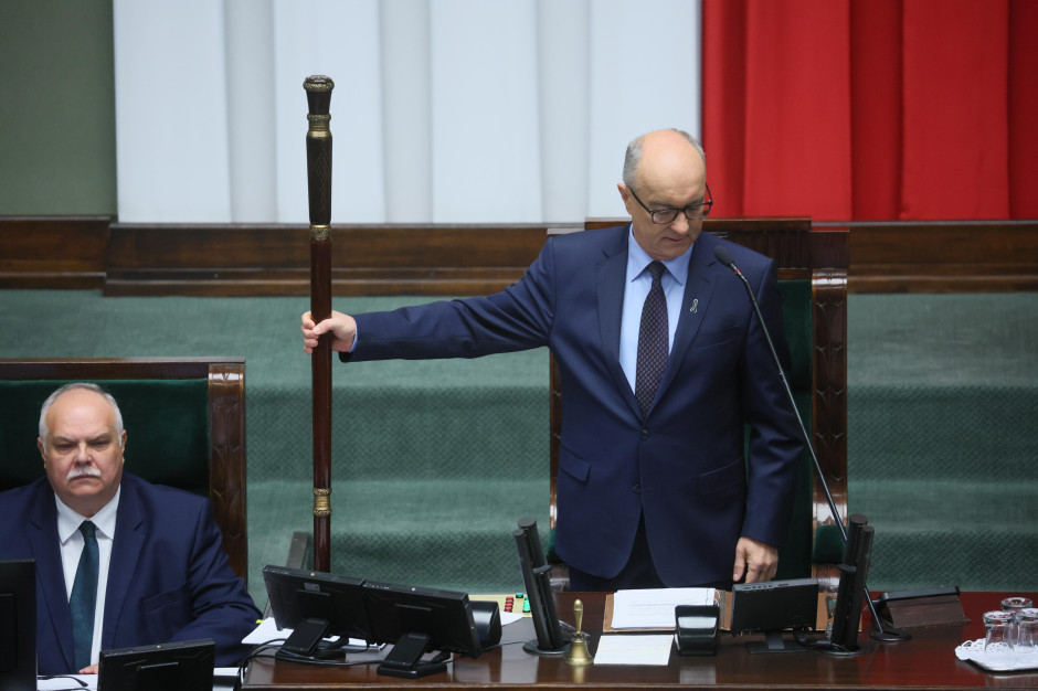 E-zdrowie, szkolenie medyków, nowa akademia medyczna. 12-15 maja posiedzenie Sejmu